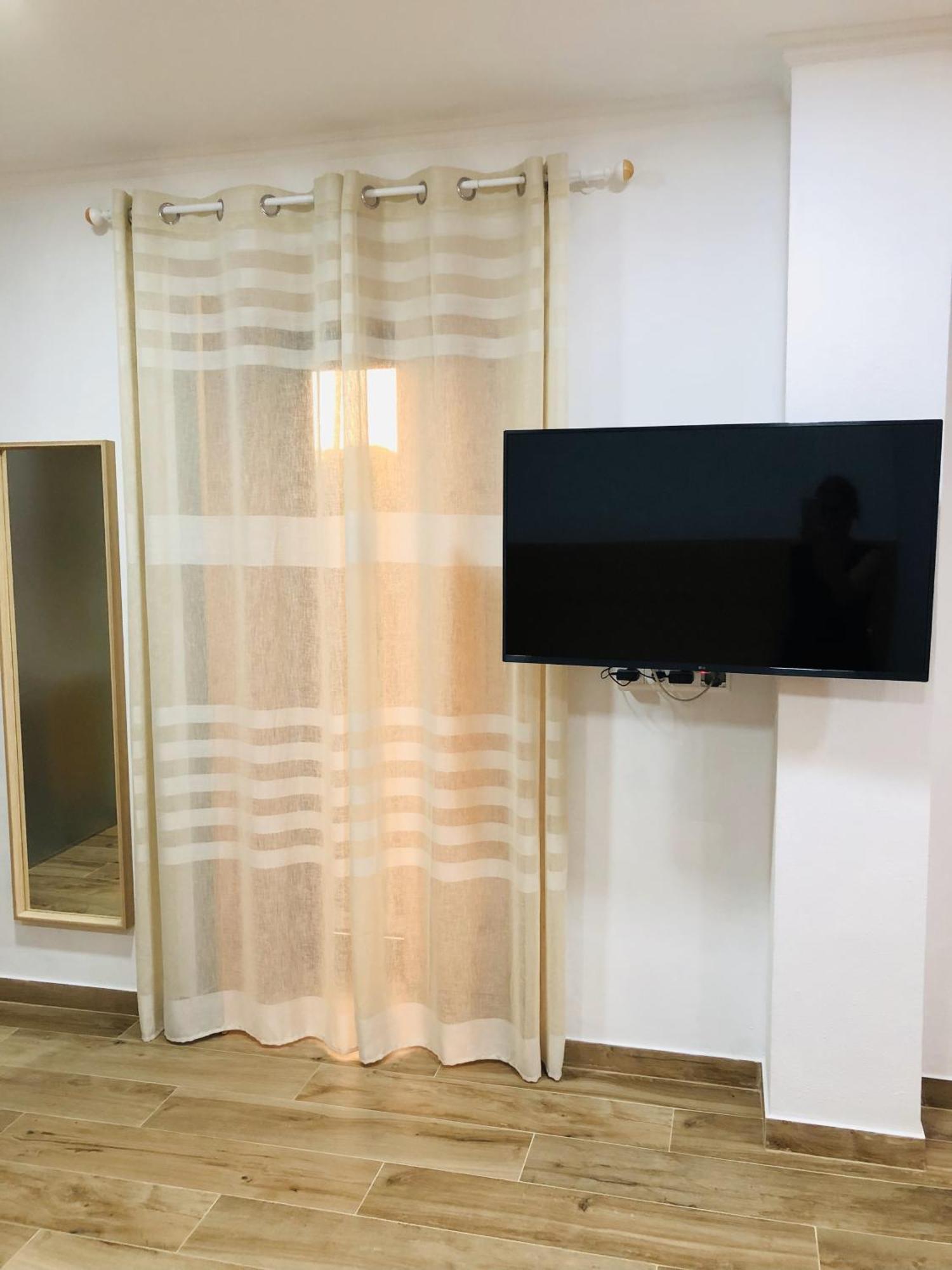 Amu- Apartamentos Misterios Da Urzelina Екстер'єр фото